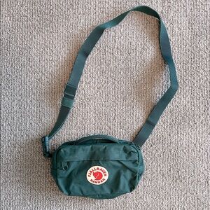 Fjallraven Kånken Green Crossbody Bag